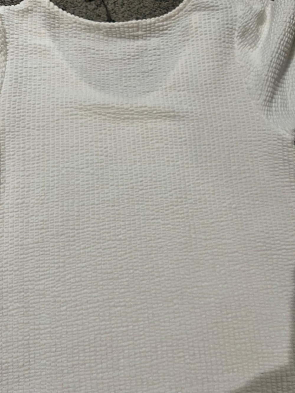 NWT | Green Envelope Los Angeles V-Neck Puff Sleeved Blouse | Size Medium - Picture 6 of 6